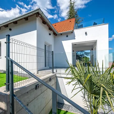 360 Apartmán